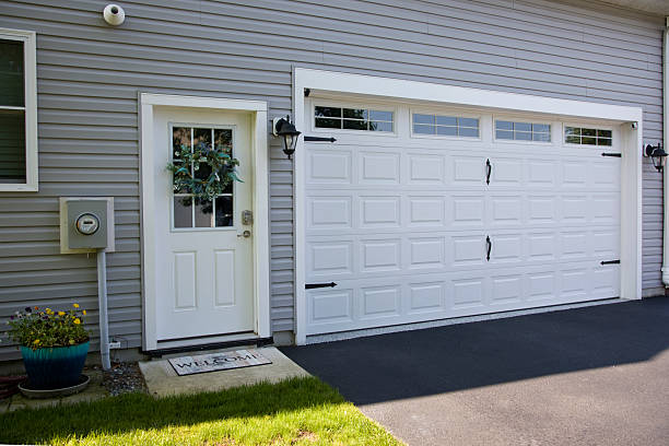 24/7 Emergency Garage Door Panel Replacement experts in Milroy, PA